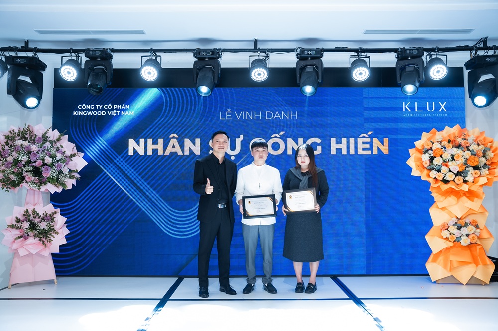 Year End Party 2025 - KLUX 12