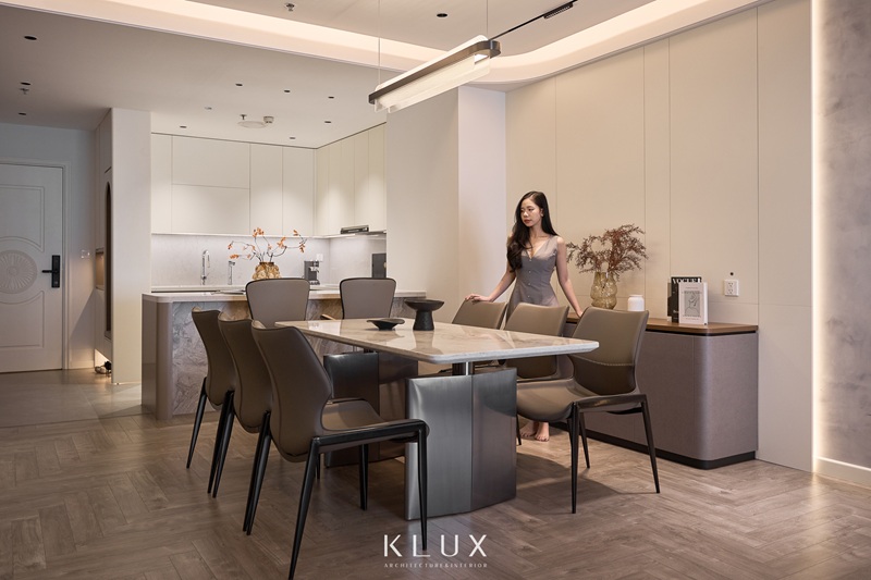 Khu vực phòng bếp ấm cúng bố trí bàn ăn nối liền hệ bàn đảo thuận tiện 